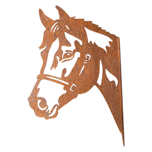 Tête de cheval décorative Les Artisans du Jardin en acier brut avec patine rouille, découpe laser, style équestre.